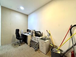 Tradehub 21 (D22), Factory #563945911